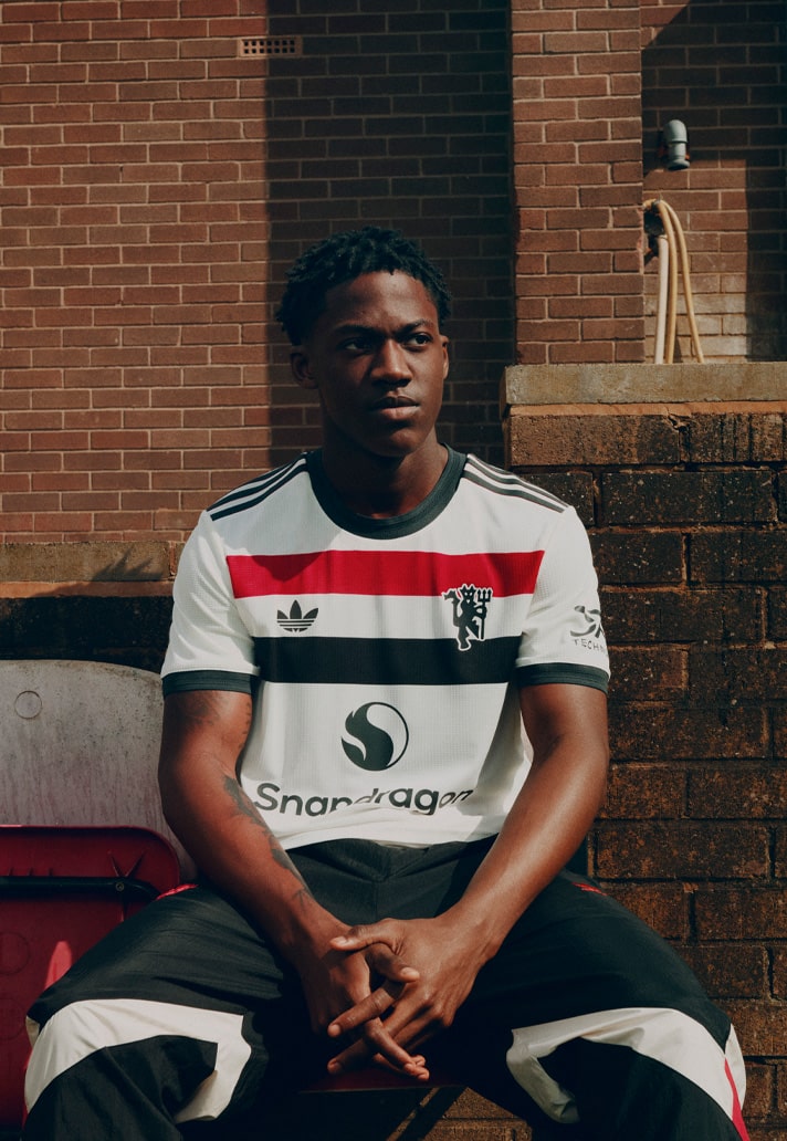 Manchester United Third 24/25 (ON-HAND)