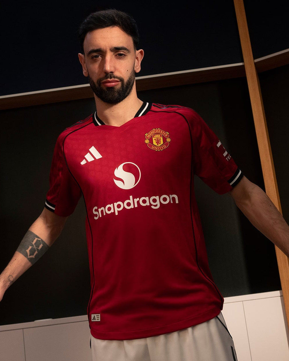 Manchester United Home 25/26 (ON-HAND)