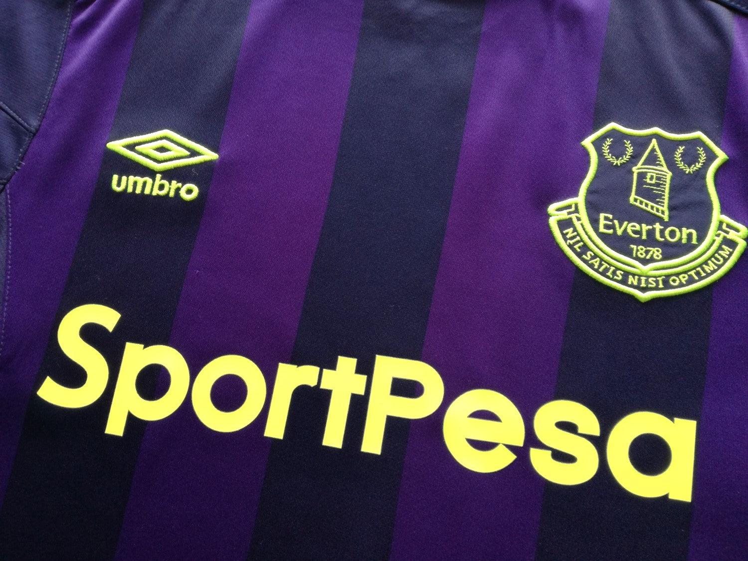 2017/18 Everton 3rd Football Shirt (S)