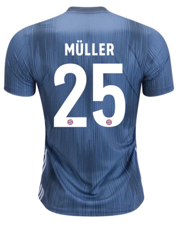 Muller Bayern Munich 18/19 Third Jersey